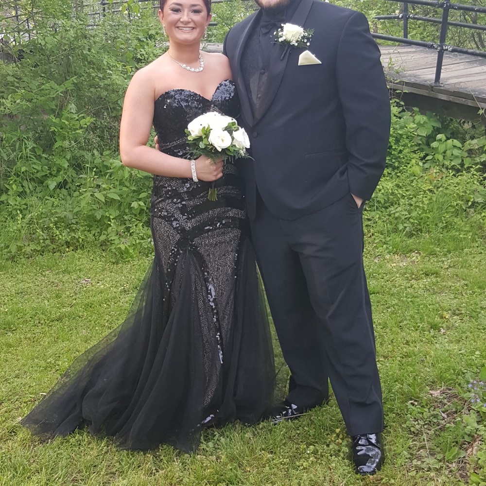 Size 8 Jovani prom dress black